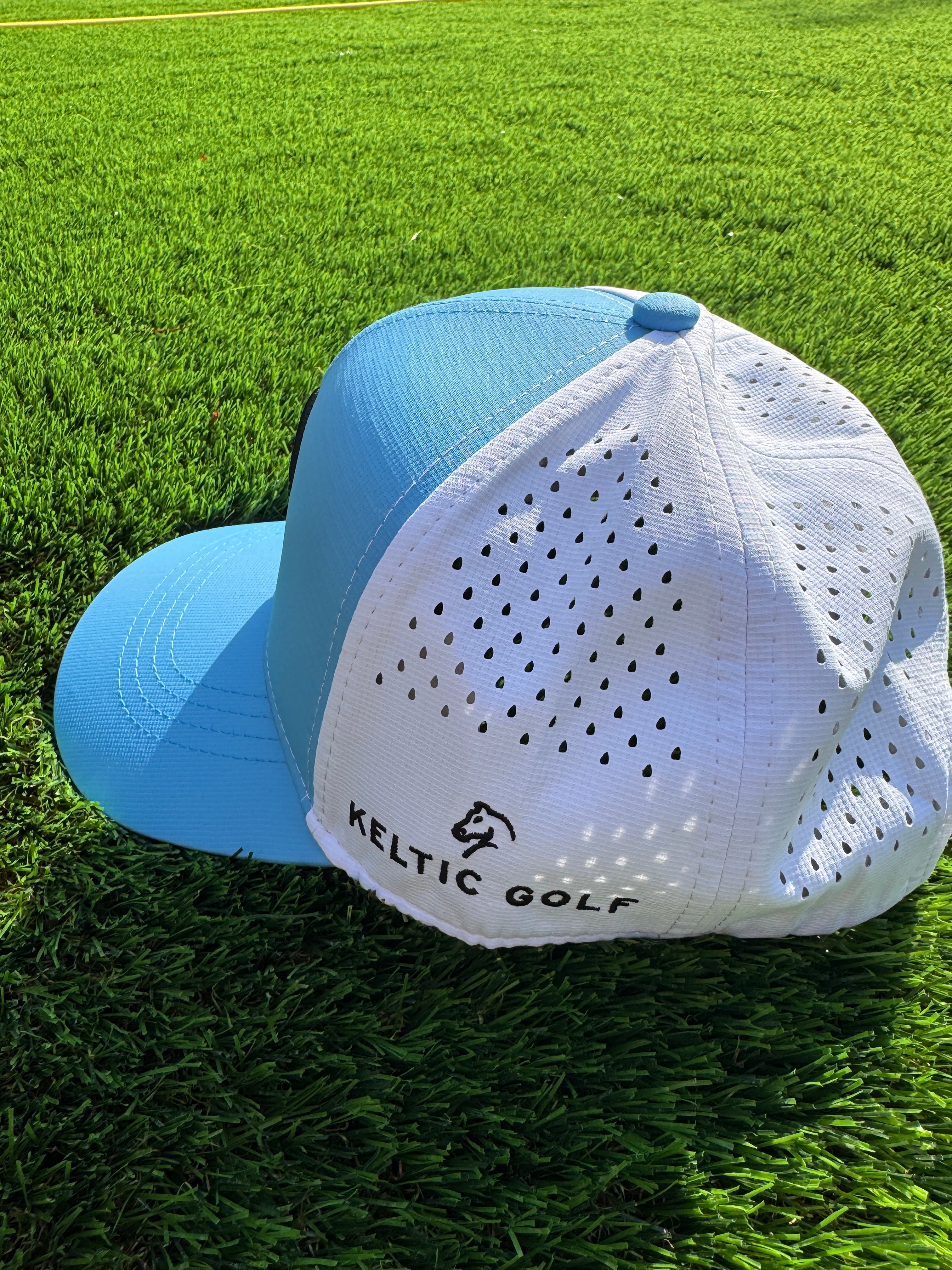 The Keltic Cap - Light Blue & White