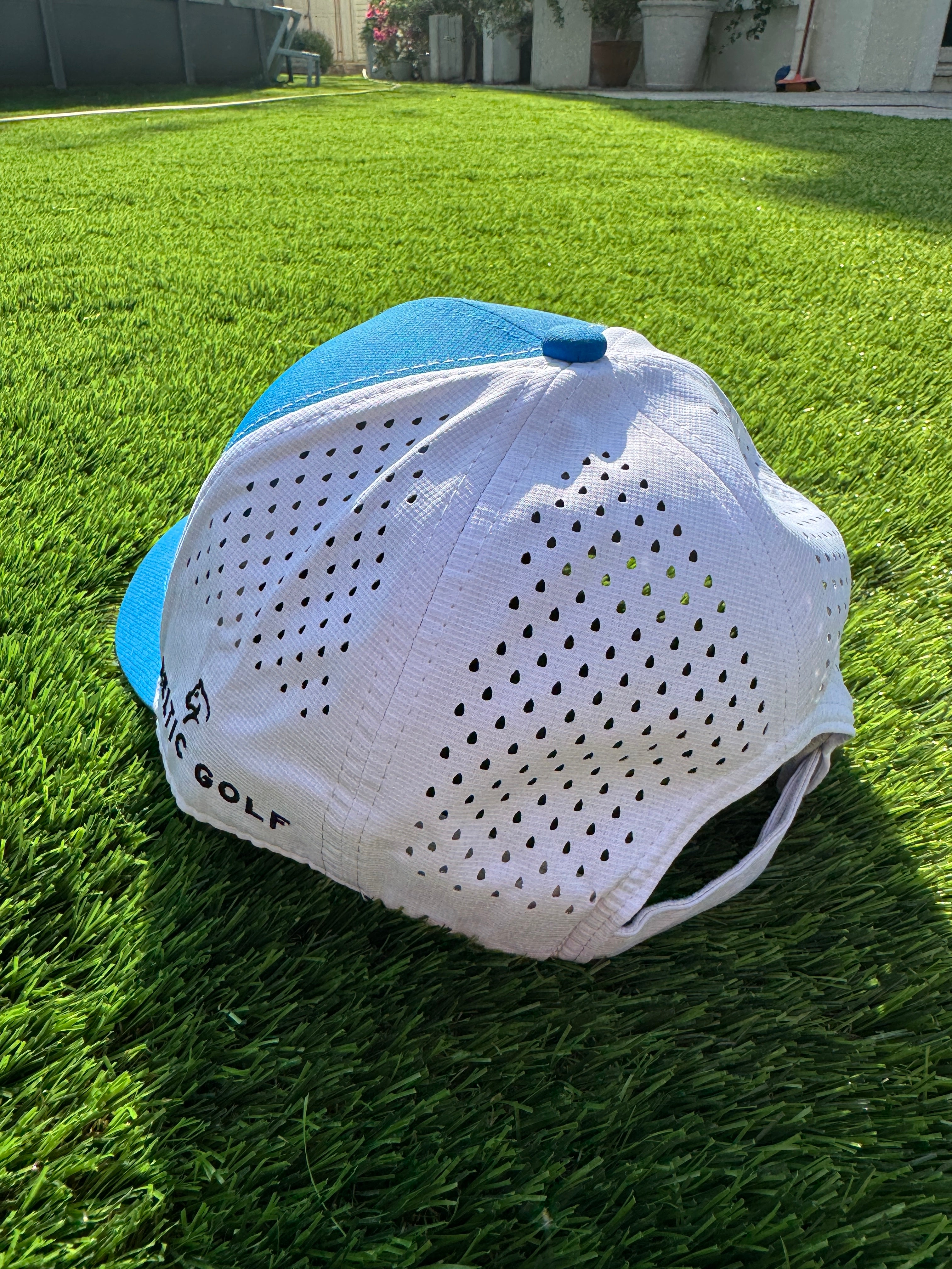 The Keltic Cap - Light Blue & White