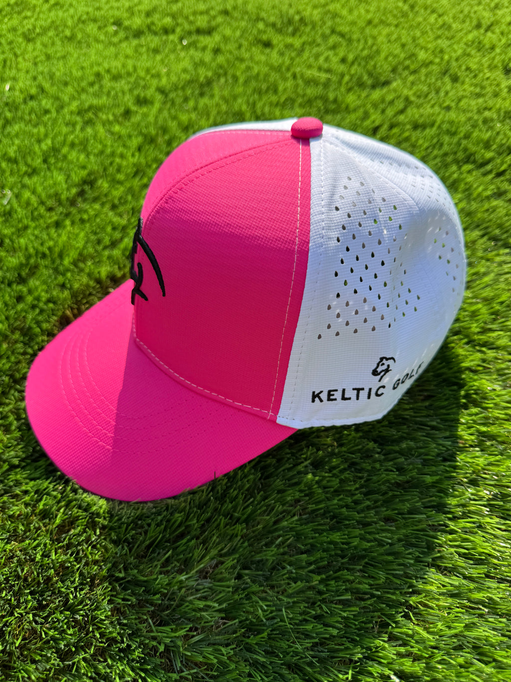 The Keltic Cap - Pink & White